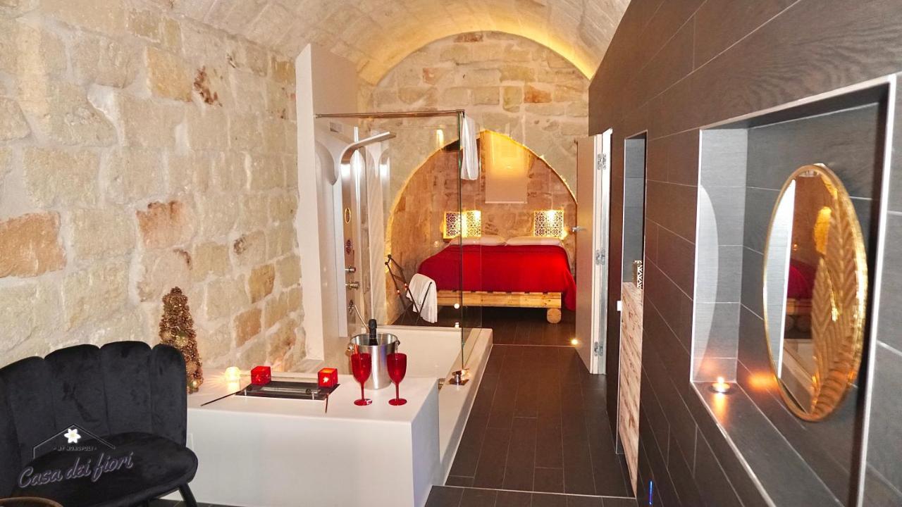 My Monopoli -Casa Dei Fiori Suite "Tulipano Nero" Centro Storico Eksteriør bilde